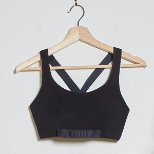 LULULEMON X BARRY'S BLACK ADAPT THE STRAP BRA Size 6